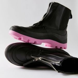 Circus by Sam Edelman Lug Sole Bethanie Rain Boots - black / pink co…